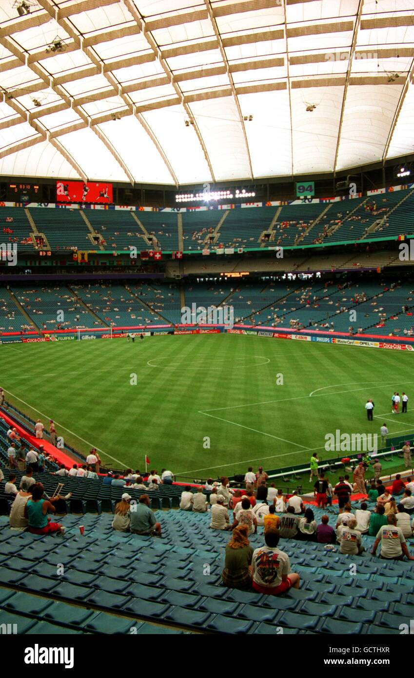 2,121 Pontiac Silverdome Pontiac Stock Photos, High-Res Pictures, and  Images - Getty Images