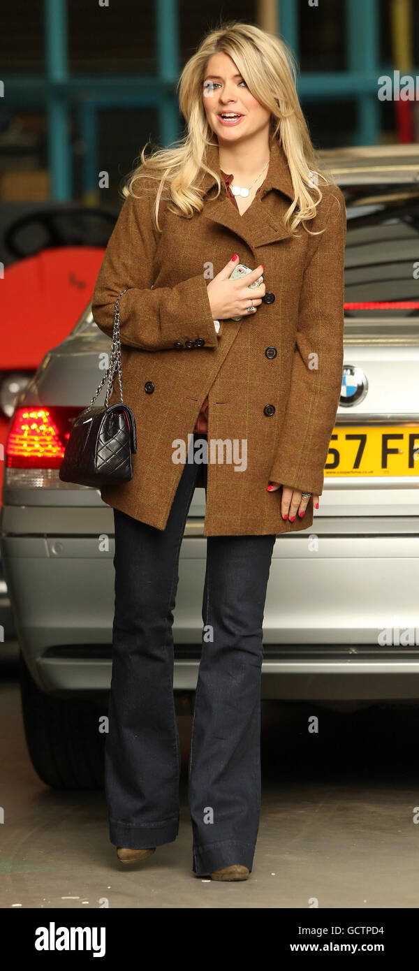 Holly willoughby shop camel coat