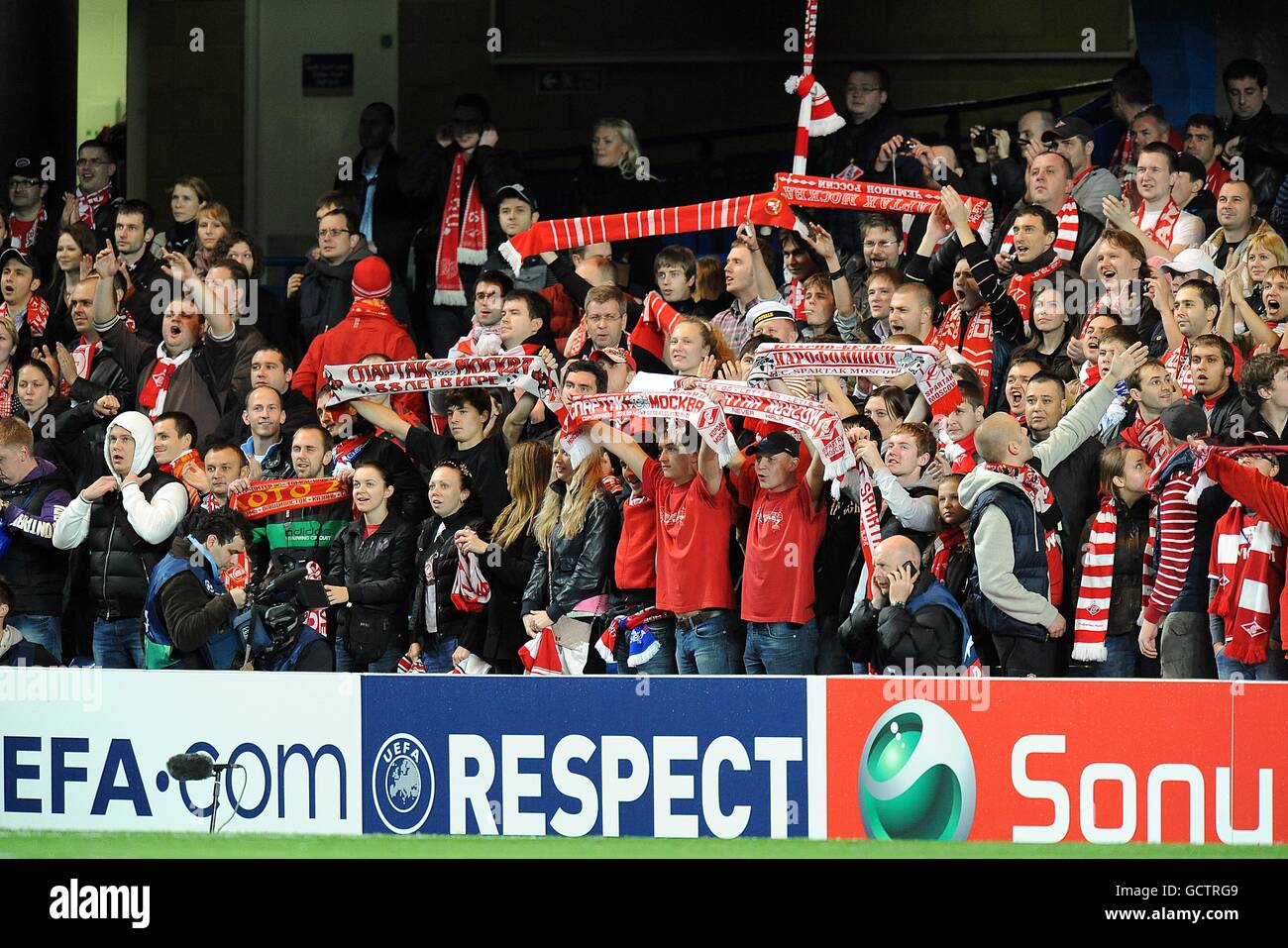 UEFA bans Spartak Moscow fans from away tie after rocket stunt - Liverpool  match unaffected — RT Sport News