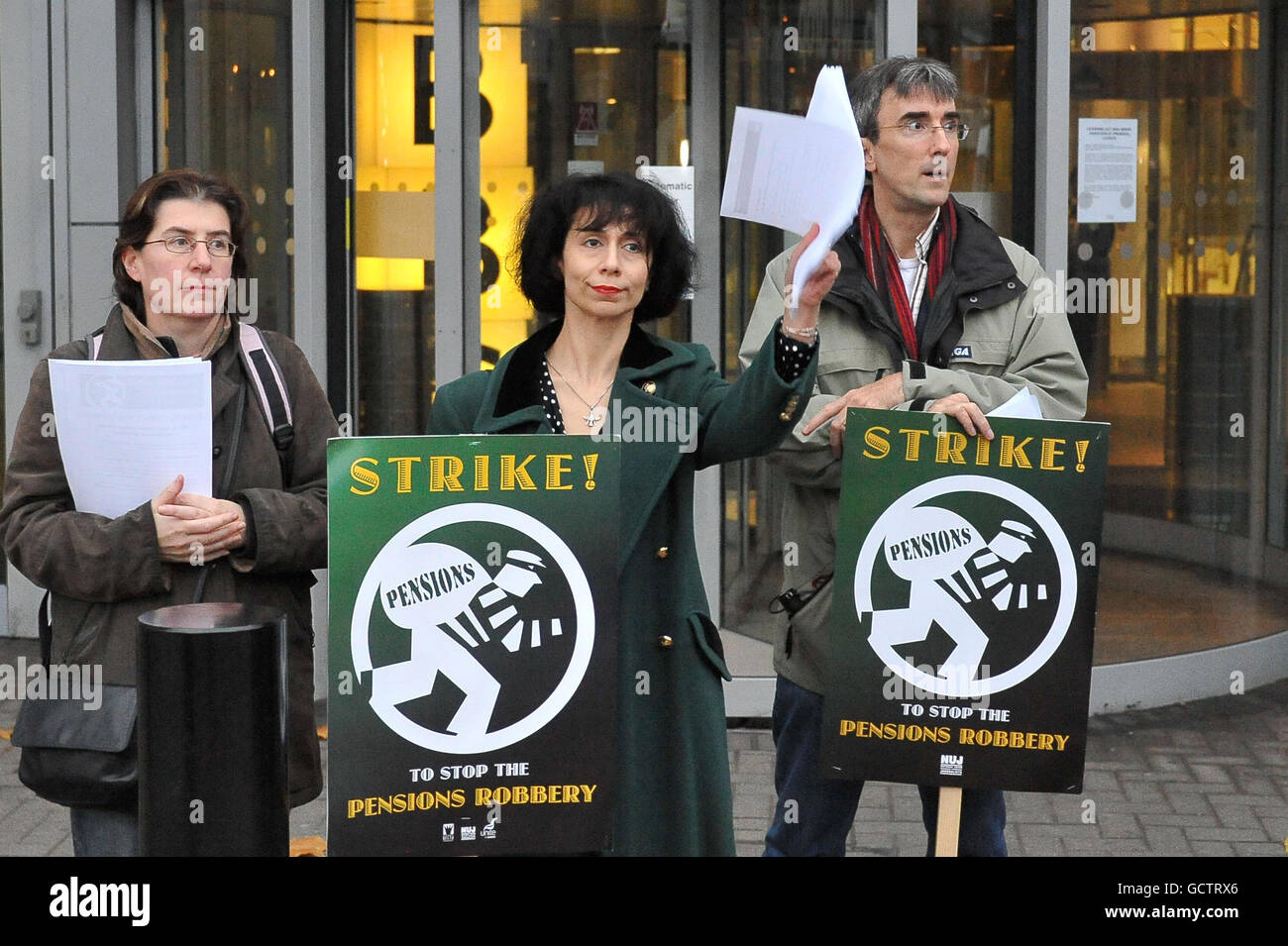Striking journalists on the picket line outside BBC Television Centre, London. Stock Photo