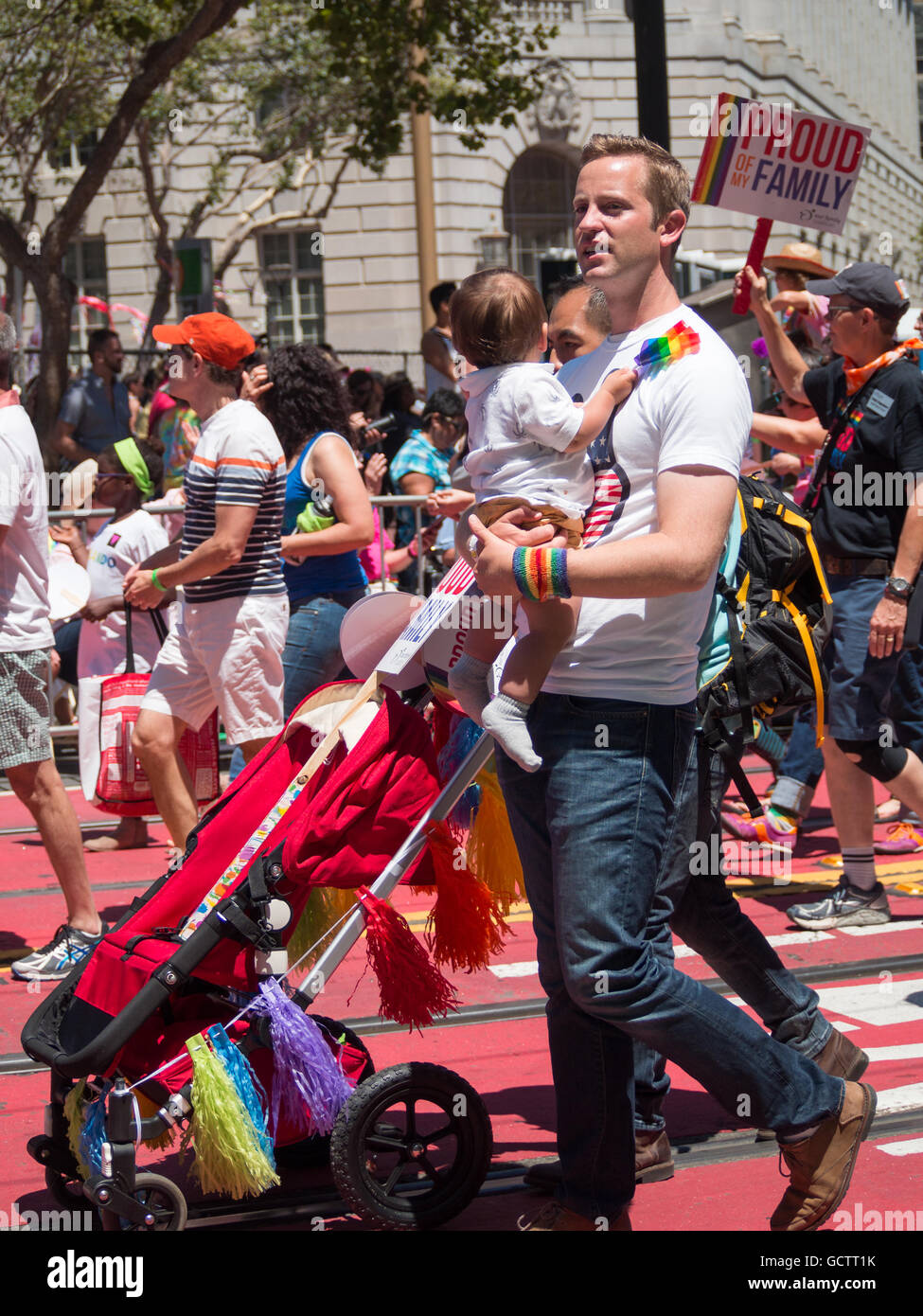 Gay family in San Francisco Pride Parade 2016 Stock Photo - Alamy
