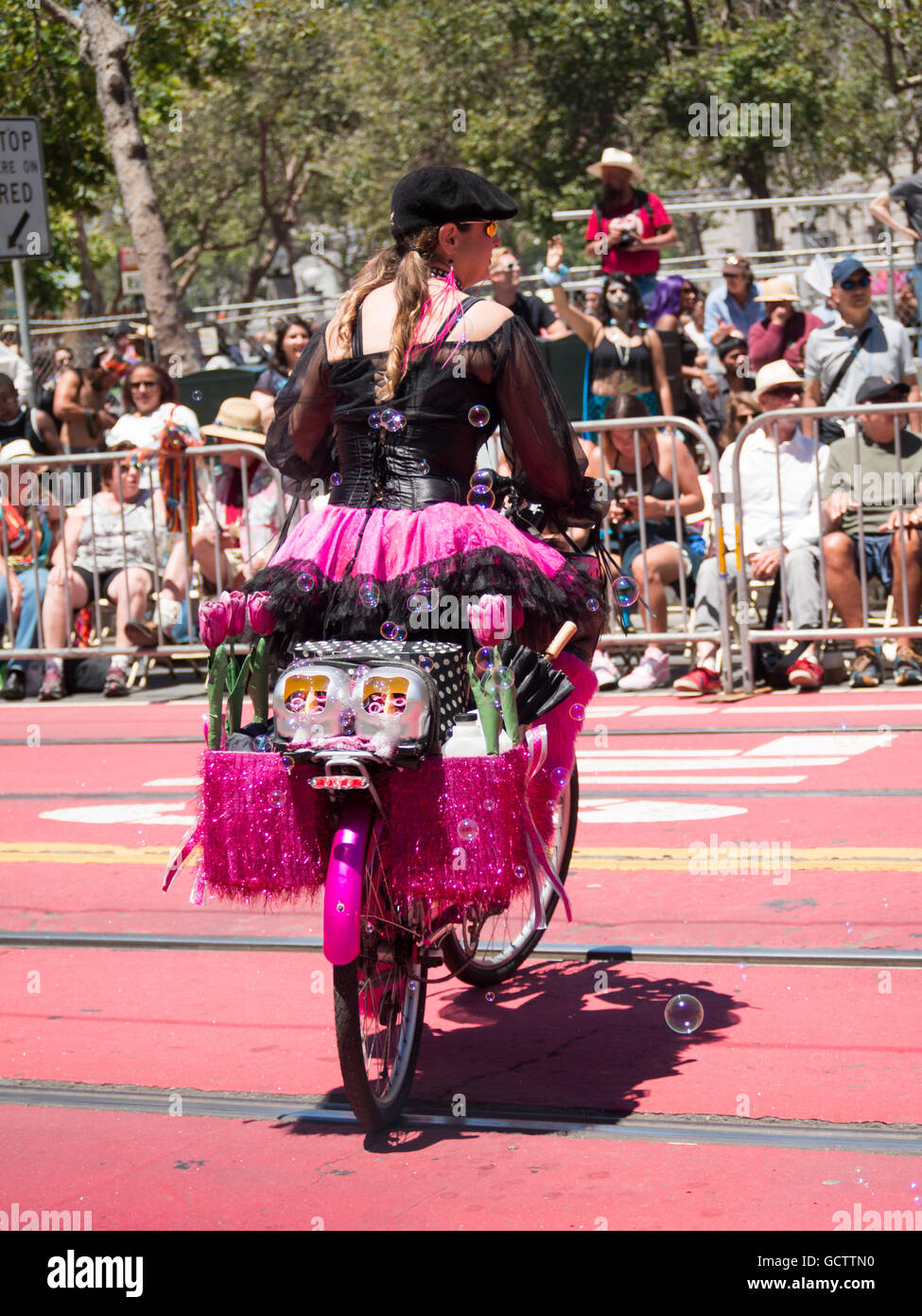 San Francisco Pride Parade 2016 Stock Photo - Alamy