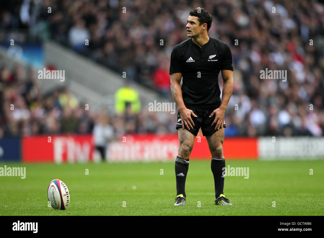 Rugby Union - Investec Challenge Series 2010 - England v New Zealand - Twickenham. Dan Carter, New Zealand Stock Photo