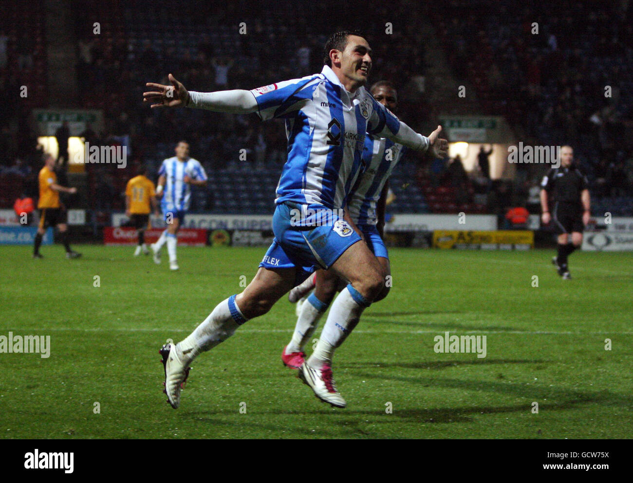 Huddersfield Town's Gary Roberts celebrates scoring his sides second goal during the first round replay match at the Galpharm Stadium, Huddersfield. Stock Photo
