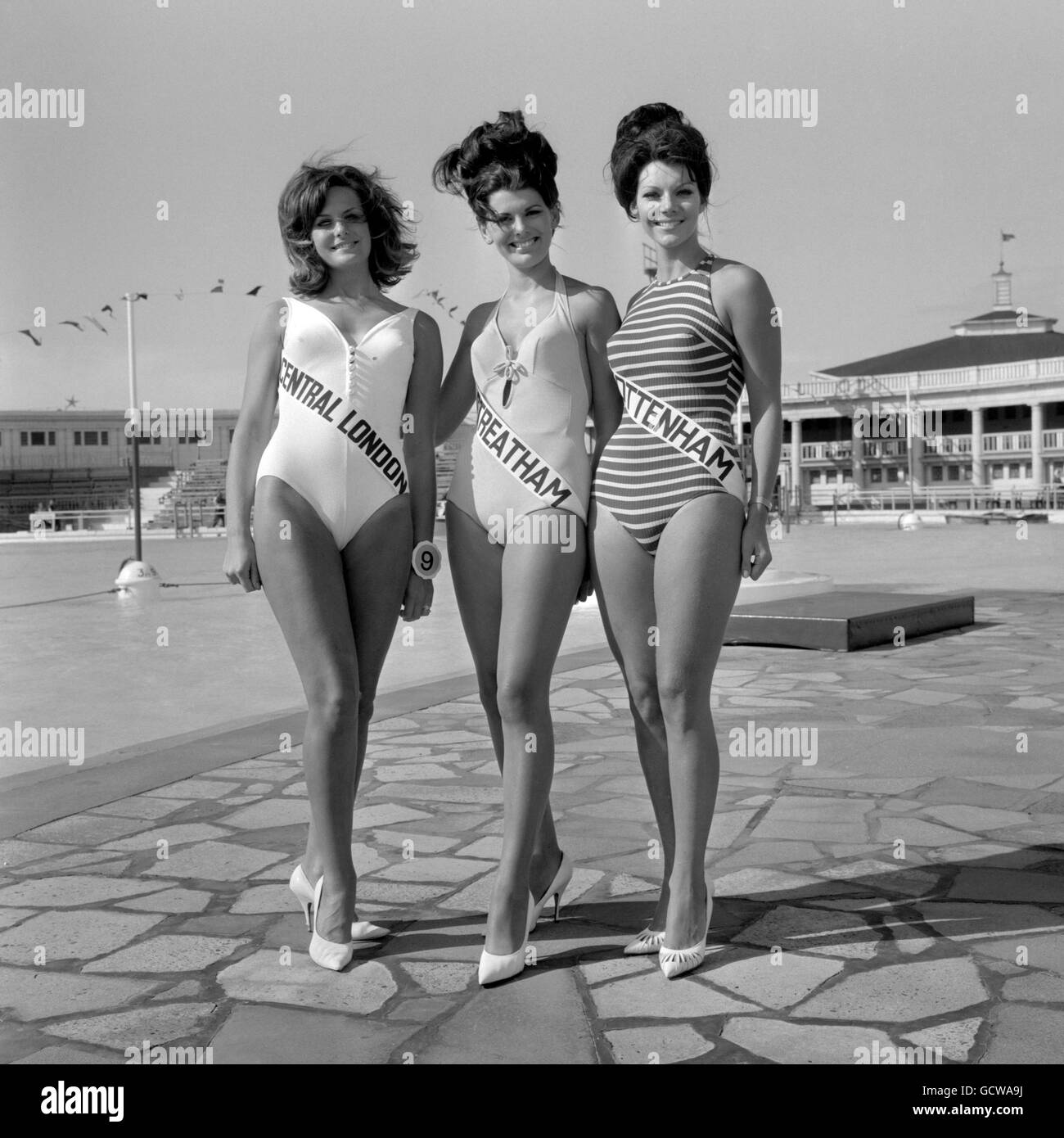 Three of the London contestants for Miss UK 1967, which is being held in Blackpool, Lancashire. From left: Miss Central London, Jeanette Meakins, Miss Streatham, Diana Gray and Miss Tottenham, Joan Ashley. Stock Photo