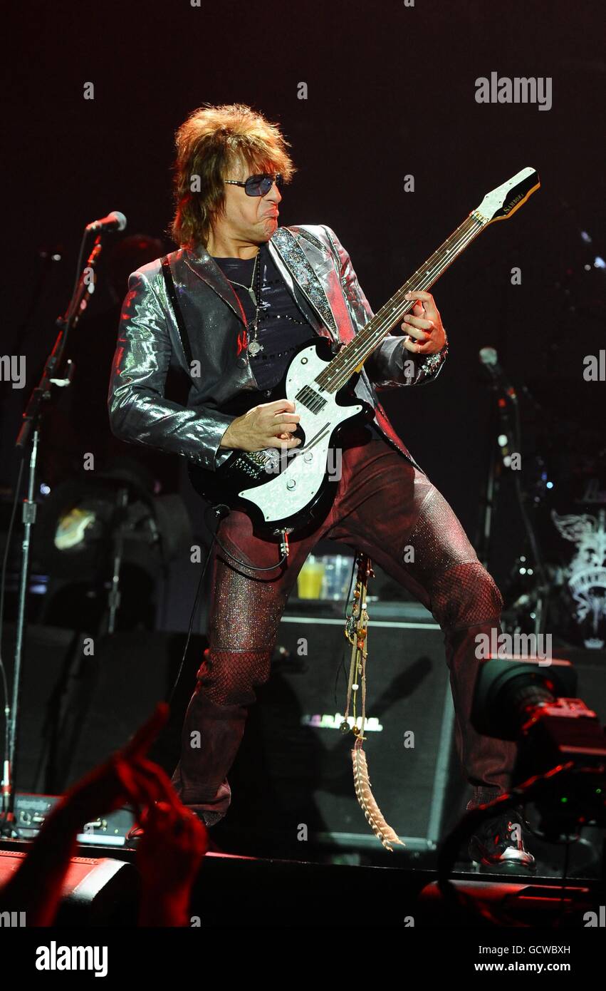 Richie Sambora of Bon Jovi performs in concert at the Bank