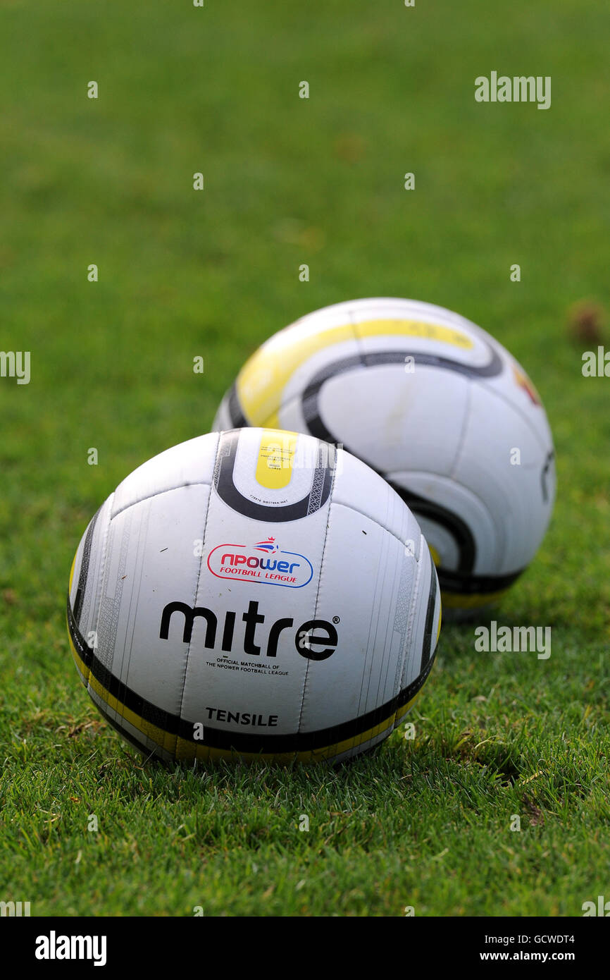 Soccer - npower Football League Championship - Watford v Scunthorpe United - Vicarage Road. General view of a Watford Mitre tensile matchball Stock Photo