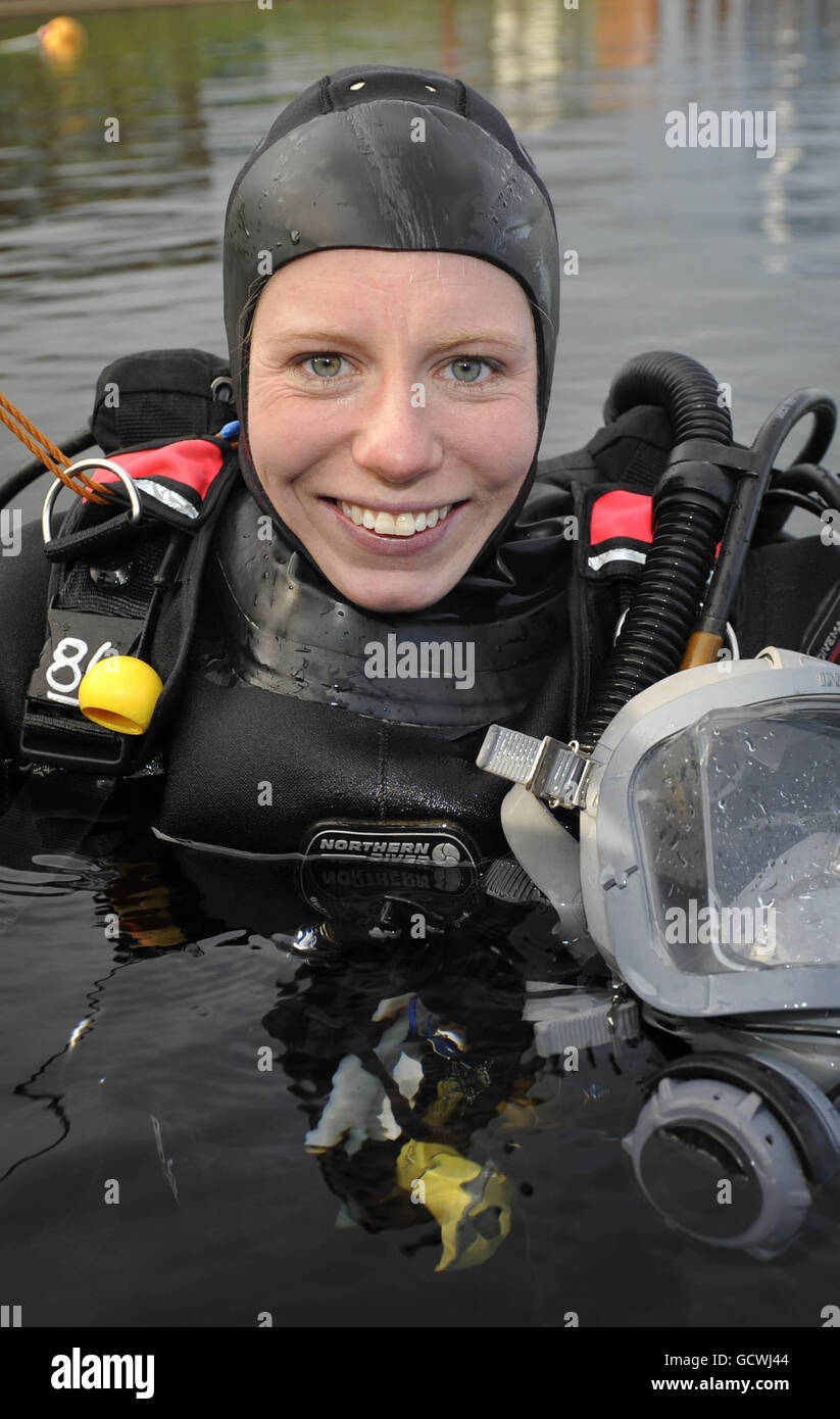 The Royal Navy's first female mine clearance diver Stock Photo Alamy