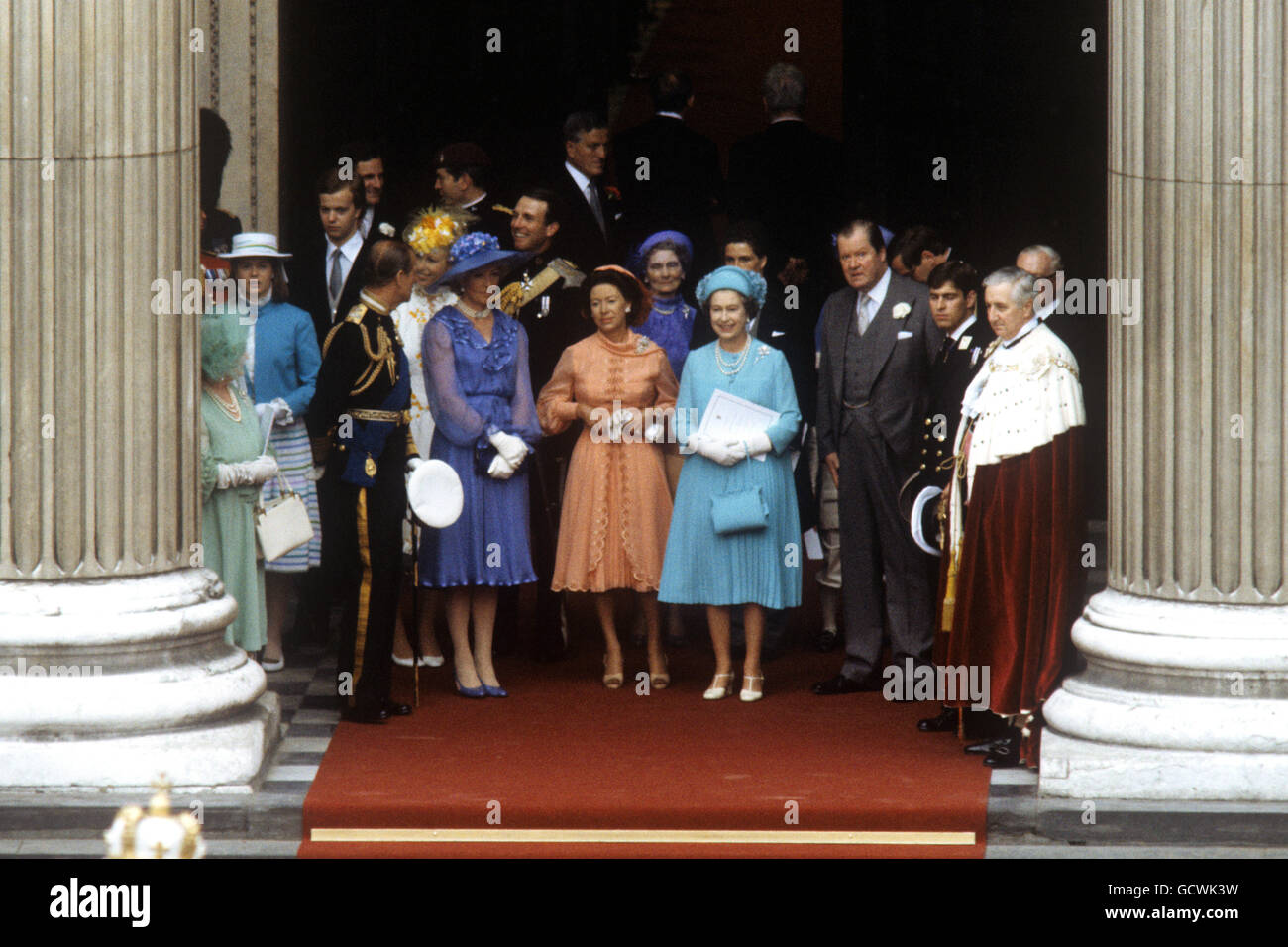 Part of the Royal Family, including the Queen, Princess Margaret (wearing orange), Earl Spencer, the Duke of Edinburgh and Prince Andrew, on the steps of St Paul's Cathedral after the wedding of Prince of Wales and Lady Diana Spencer. Stock Photo