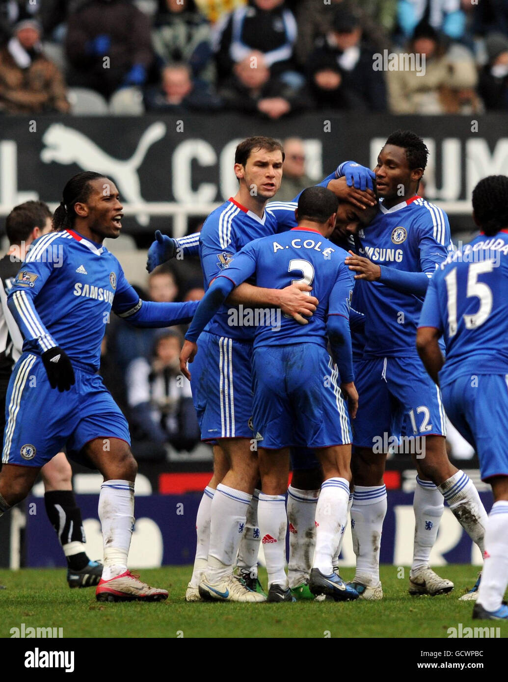 Chelsea celebrate after Salomon Kalou scored their equaliser during the Barclays Premier League match at St James' Park, Newcastle. Stock Photo