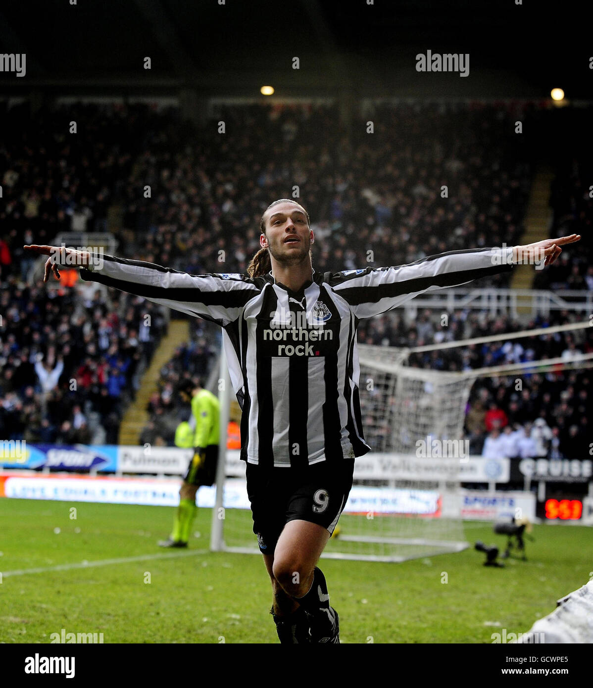 Newcastle's Andy Carroll celebrates his goal during the Barclays Premier League match at St James' Park, Newcastle. Stock Photo