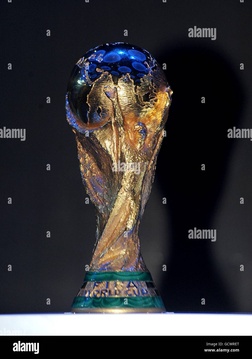 Mls cup trophy hi-res stock photography and images - Alamy