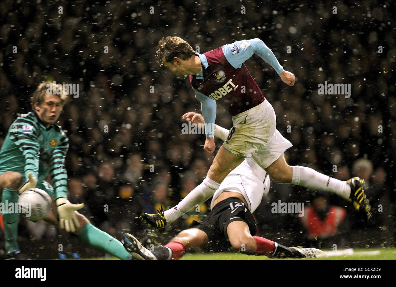 final-game-at-upton-park-hi-res-stock-photography-and-images-alamy