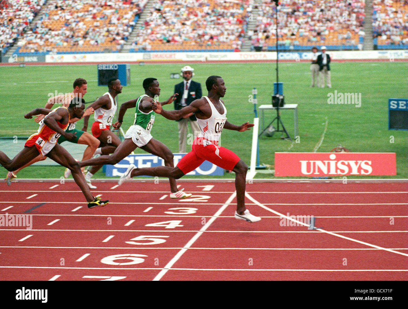 COMMONWEALTH GAMES. ENGLISH SPRINTER LINFORD CHRISTIE LEADS IN FOR THE GOLD 1990 Stock Photo