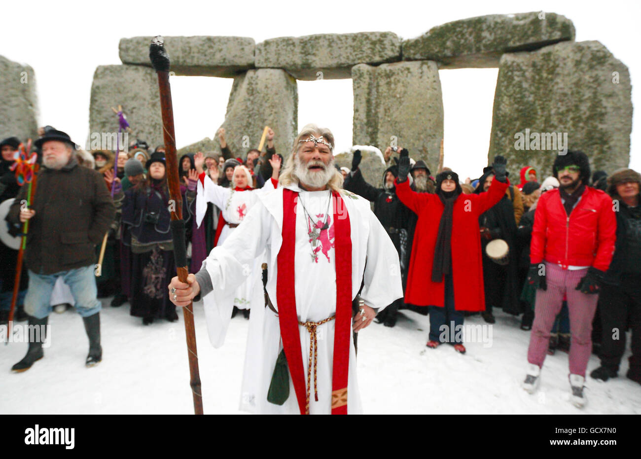 Winter solstice 2010. Druids, lead by Arthur Pendragon (centre), take part in the winter solstice at Stonehenge in Wiltshire. Stock Photo