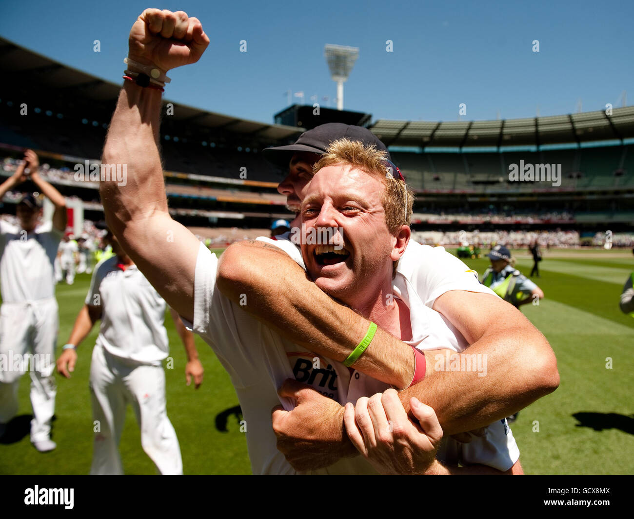 England's Paul Collingwood celebrates winning the fourth test at Melbourne Cricket Ground in Melbourne, Australia. Stock Photo