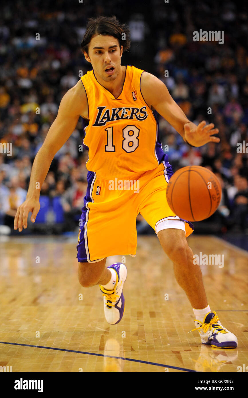 Basketball - NBA - Pre-Season Tour - Minnesota Timberwolves v LA Lakers - O2 Arena Stock Photo