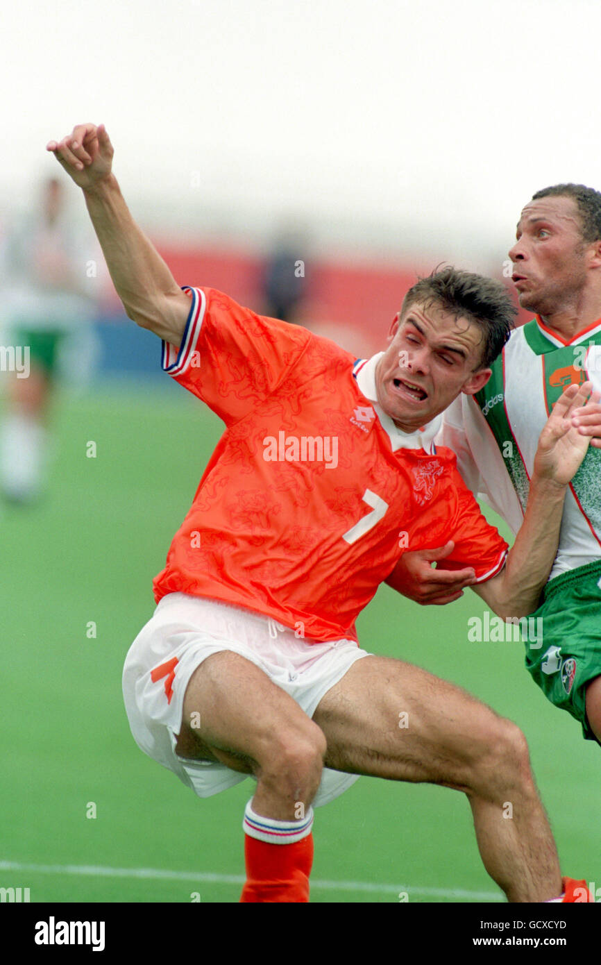 Soccer - World Cup USA 94 - Ireland v Netherlands Stock Photo - Alamy