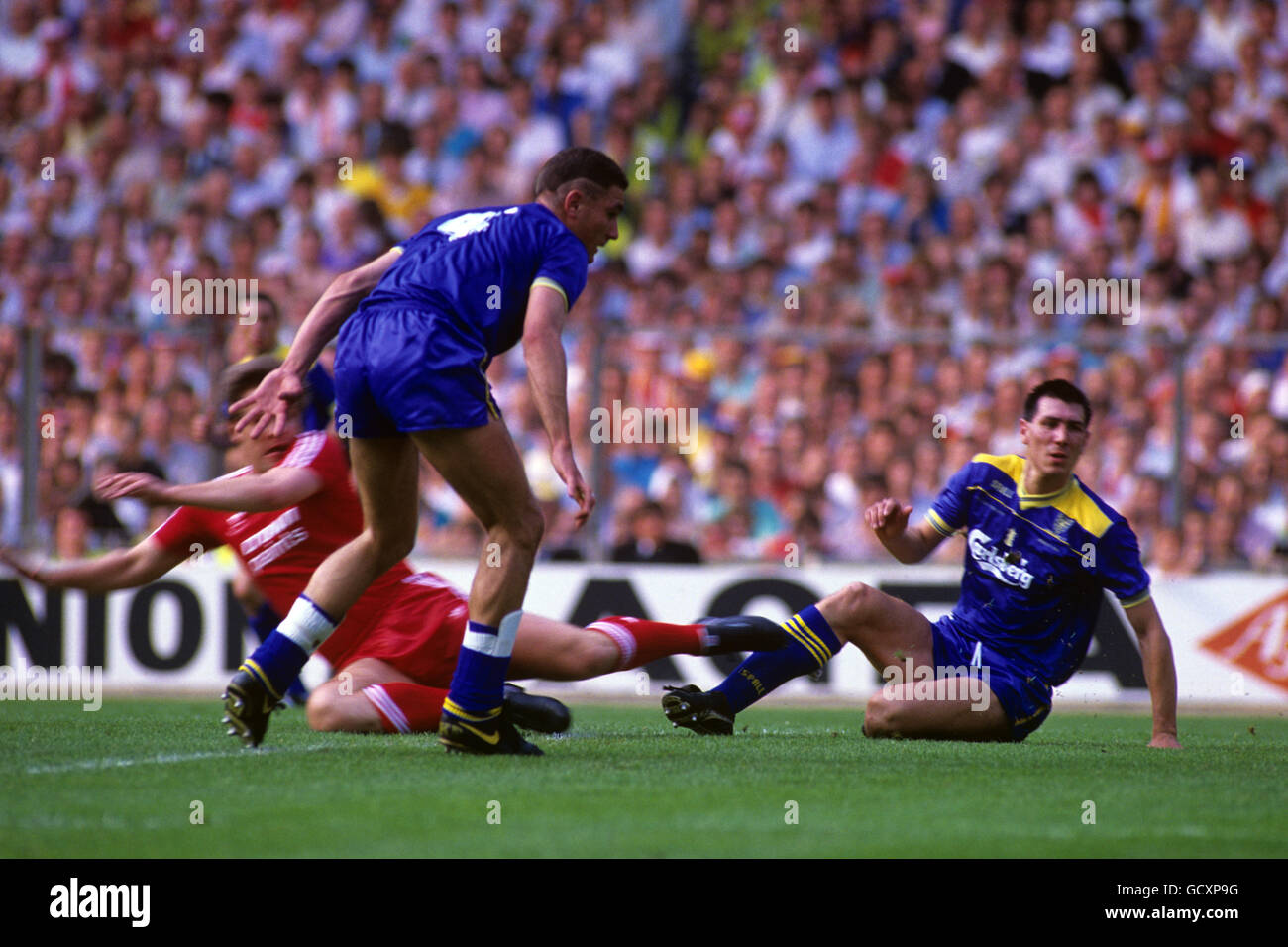 With wimbledons vinnie jones looking on hires stock photography and