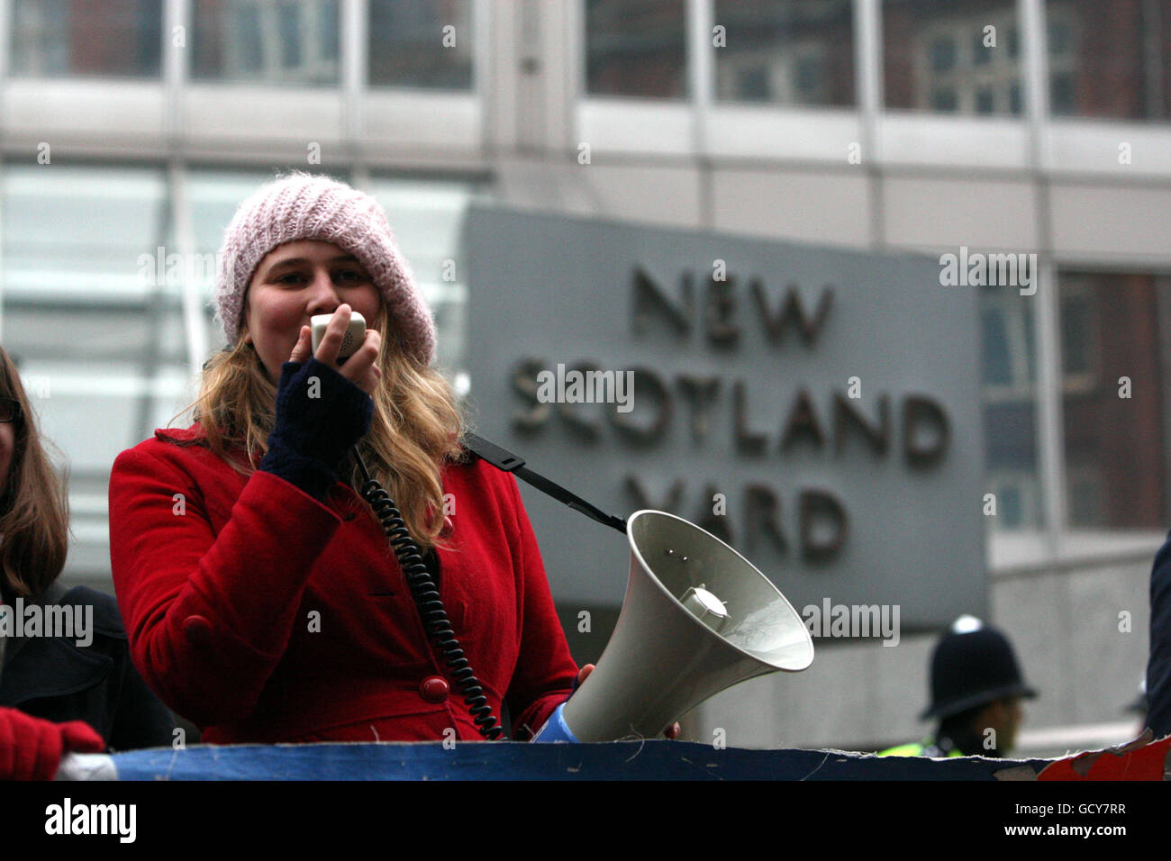 Students protest outside New Scotland Yard, against the 'kettling