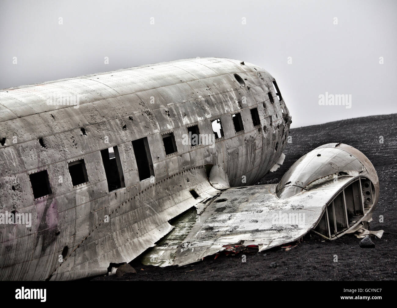 Crashed dc 3 plane hires stock photography and images Alamy