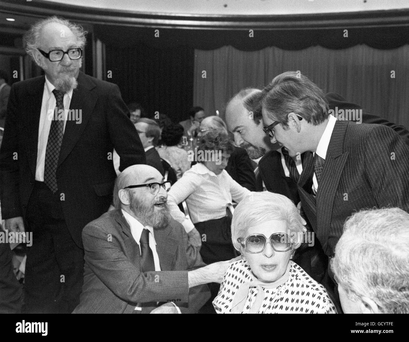 Julian Symons (far left) and Frederic Dannay (seated, with beard) Stock Photo