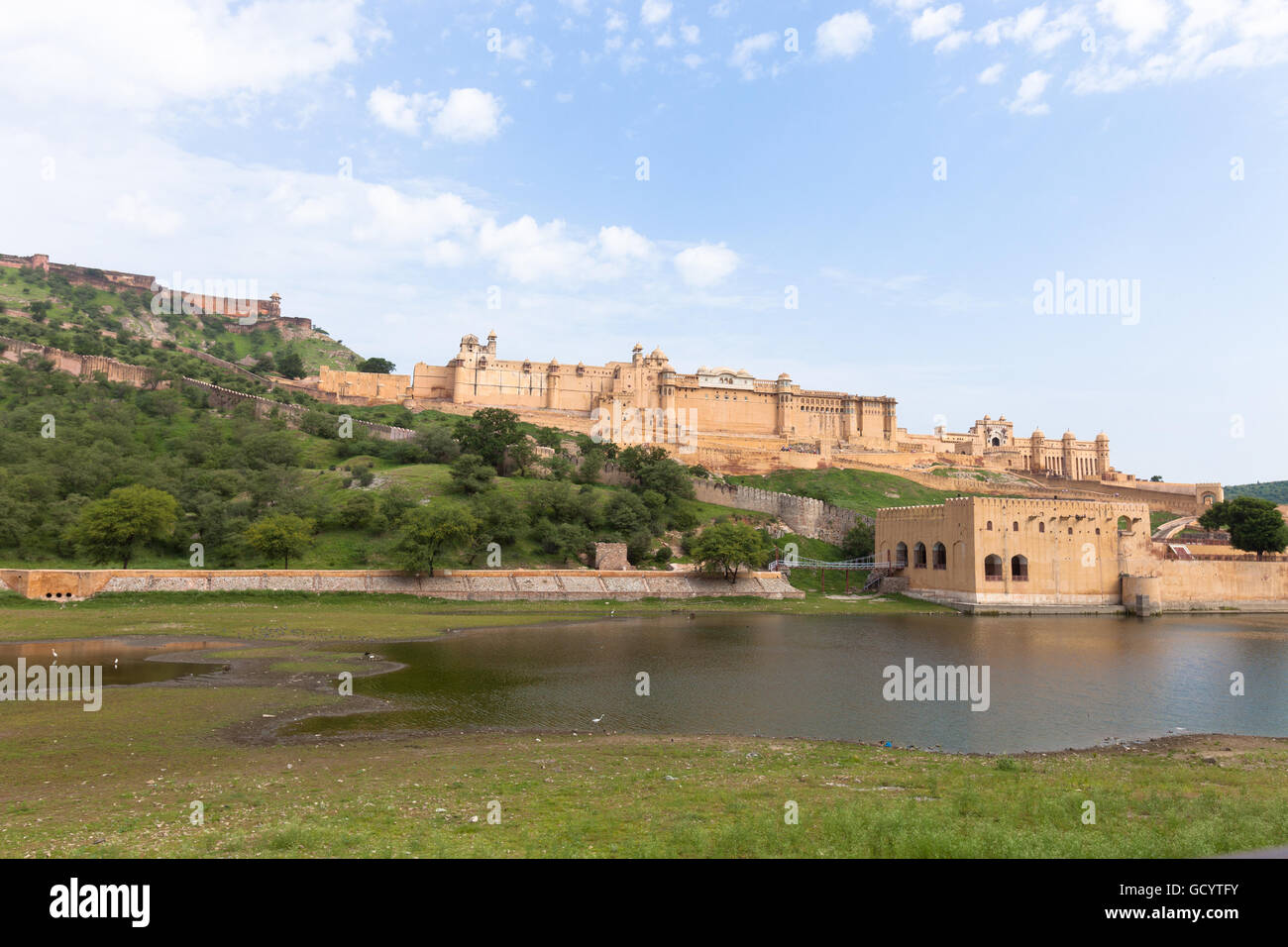 Amber fort and india and boat hi-res stock photography and images - Alamy