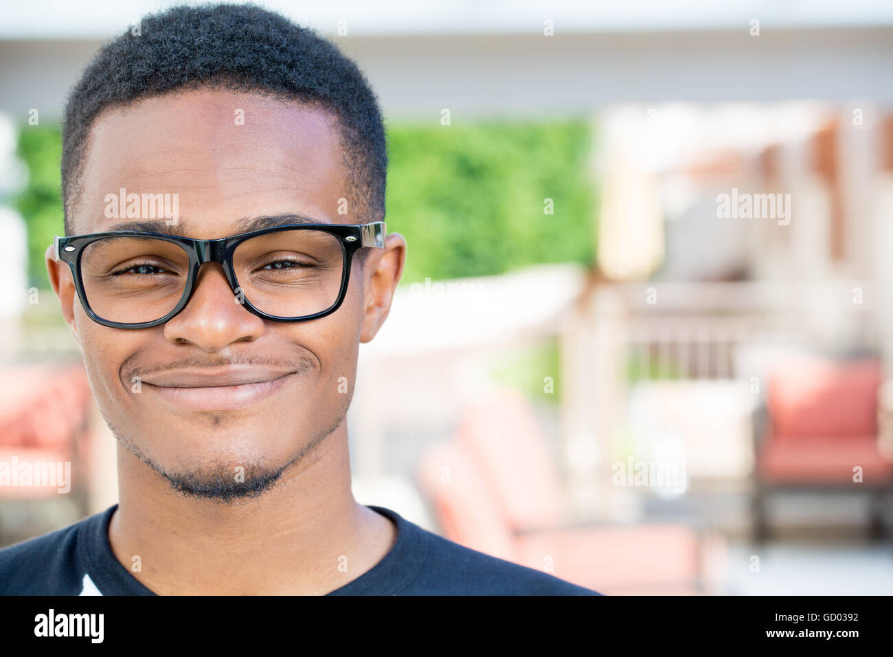 Black man with glasses hi-res stock photography and images - Alamy