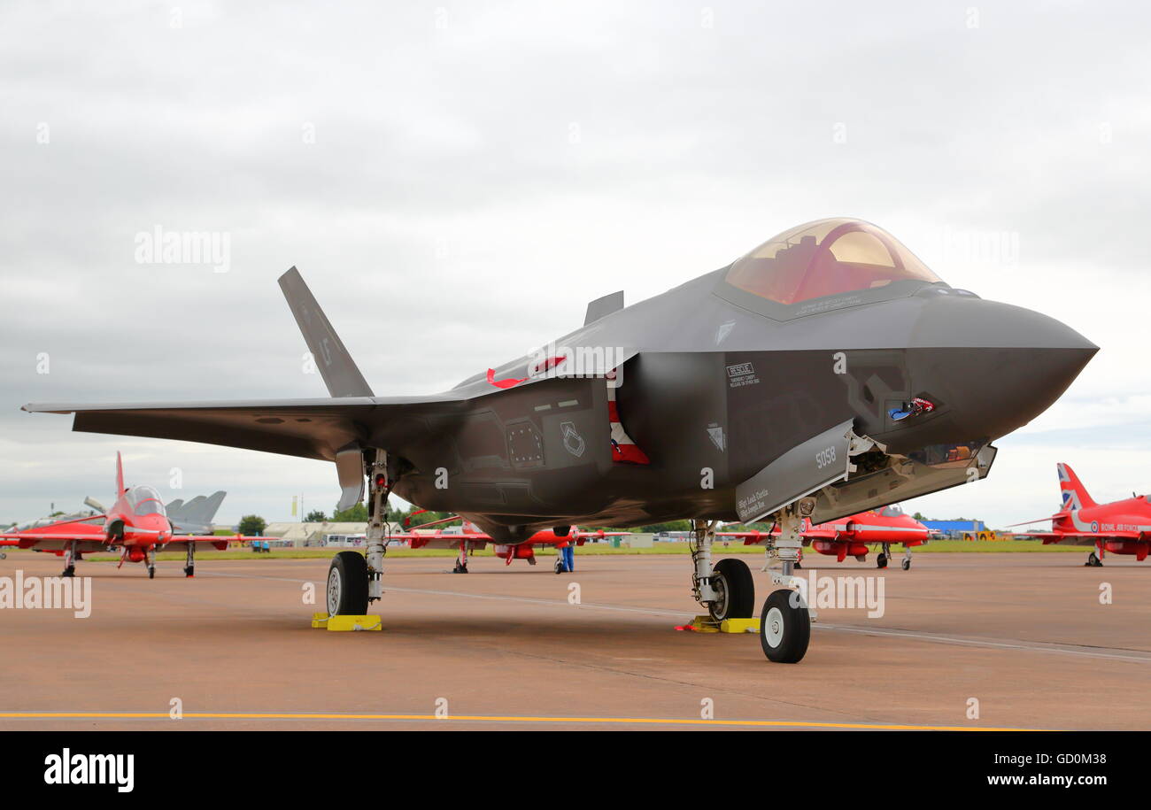 F35b Aircraft High Resolution Stock Photography and Images - Alamy