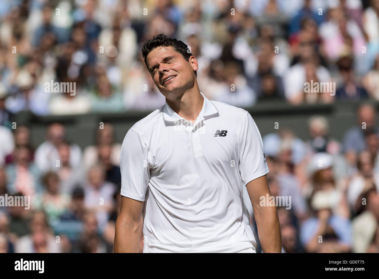 London, United Kingdom. 10 July, 2016.  The Wimbledon Tennis Championships 2016 held at The All England Lawn Tennis and Croquet Club, London, England, UK.    Andy Murray (GBR) [2] v Milos Raonic (CAN) [6]. Gentlemen's Singles - Final.  Centre Court.  Pictured:- Milos Raonic. Stock Photo