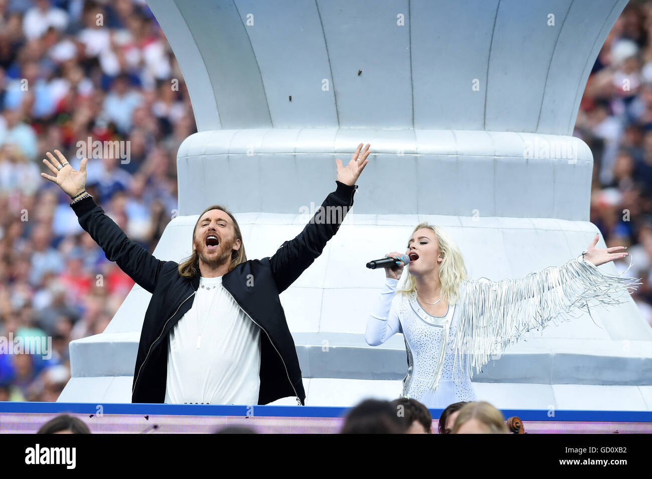 David Guetta DJ, Zara Larsson Singer ; July 10, 2016 - Football : Uefa Euro  France 2016, Final : Portugal 1-0 France at Stade de France, Saint-Denis,  France. © aicfoto/AFLO/Alamy Live News Stock Photo - Alamy