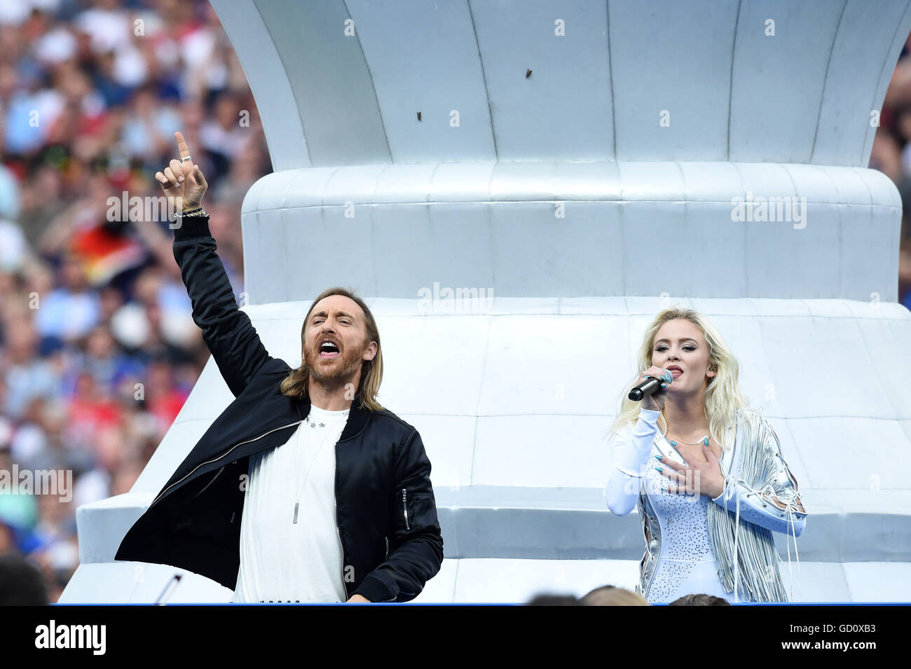 David Guetta DJ, Zara Larsson Singer ; July 10, 2016 - Football : Uefa Euro  France 2016, Final : Portugal 1-0 France at Stade de France, Saint-Denis,  France. © aicfoto/AFLO/Alamy Live News Stock Photo - Alamy