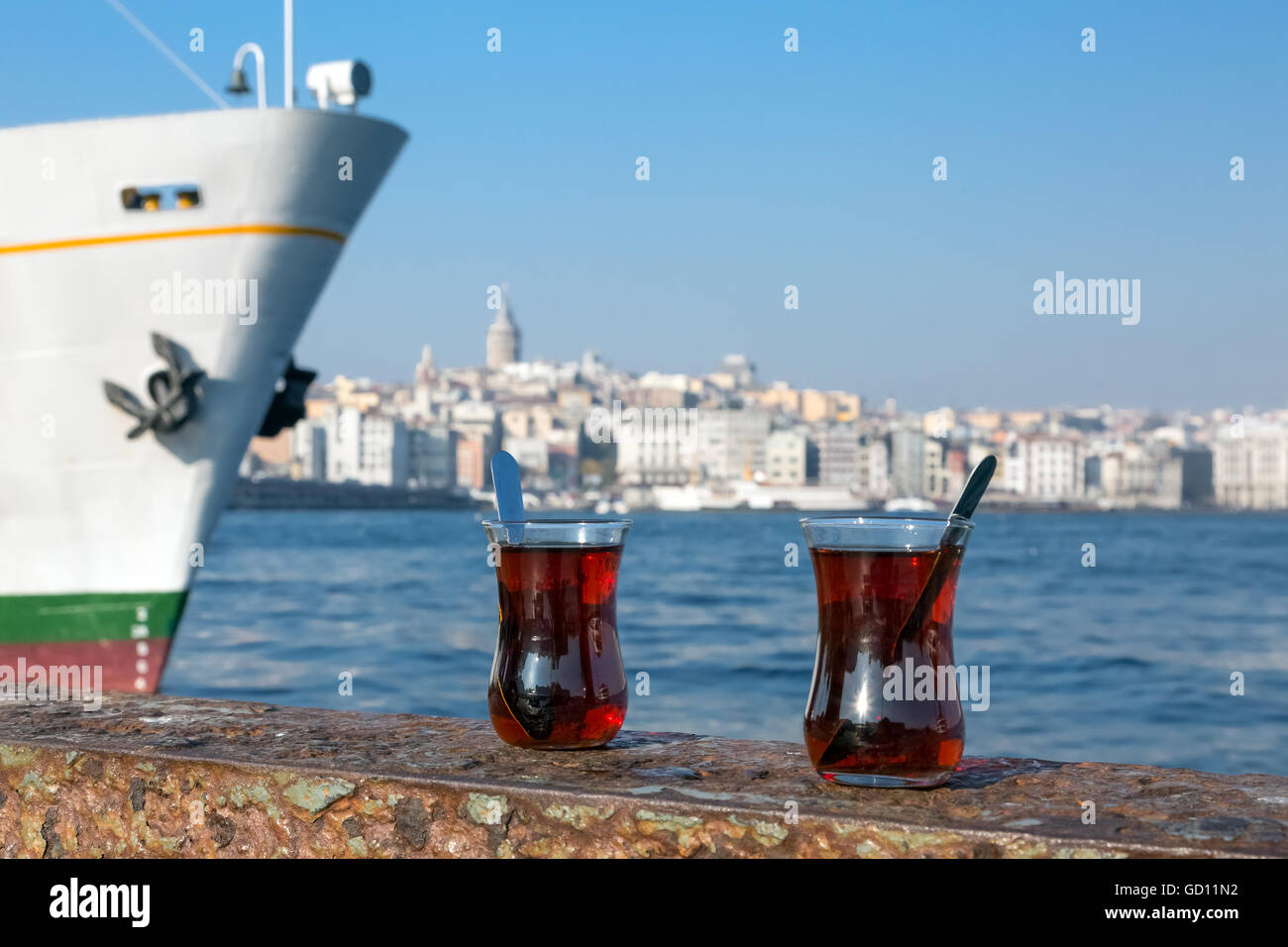 Turkish tea cups hi-res stock photography and images - Alamy