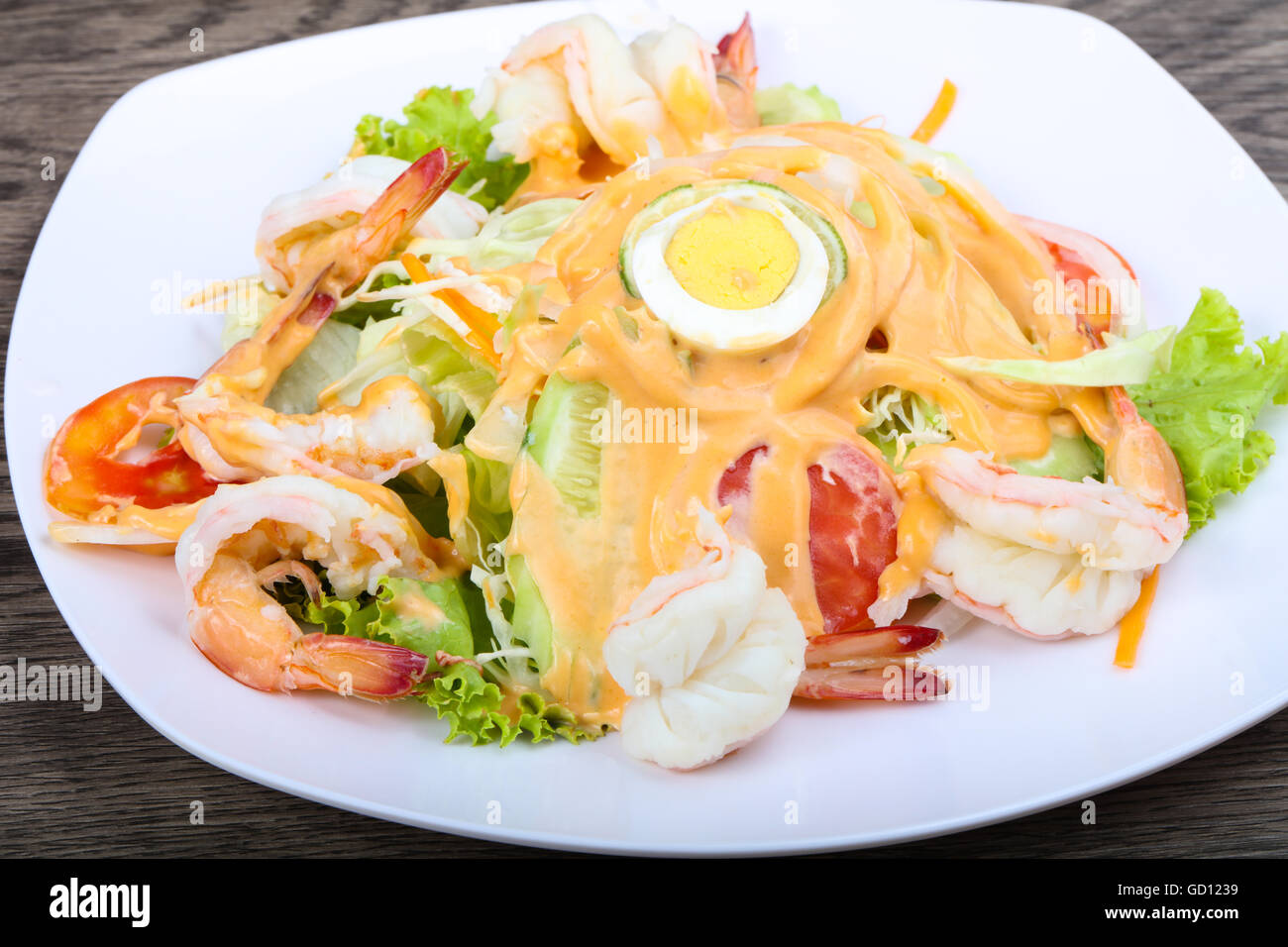 Shrimp cocktail with 1000 islands sauce and lime Stock Photo Alamy