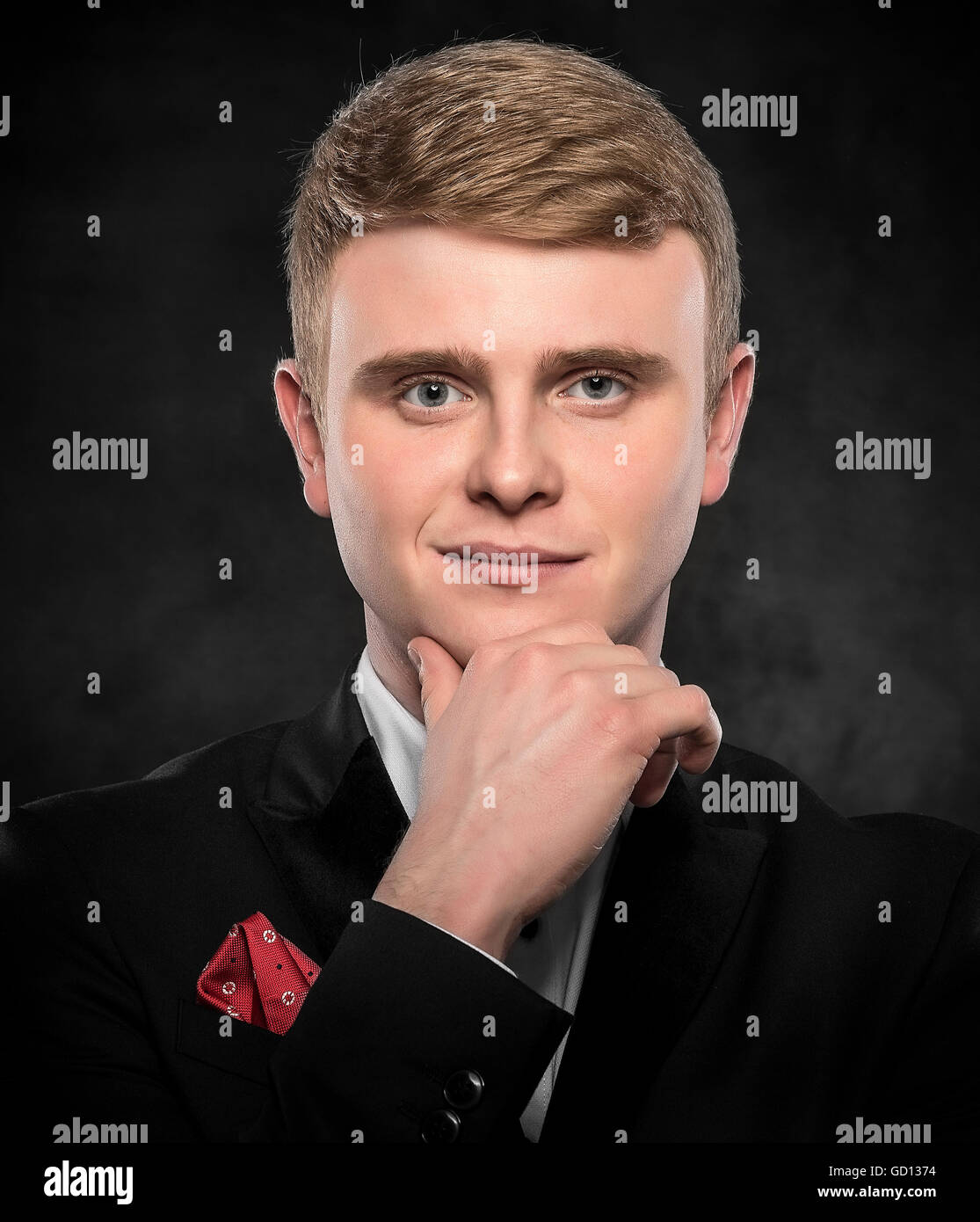 Young angry man dark hair hi-res stock photography and images - Alamy