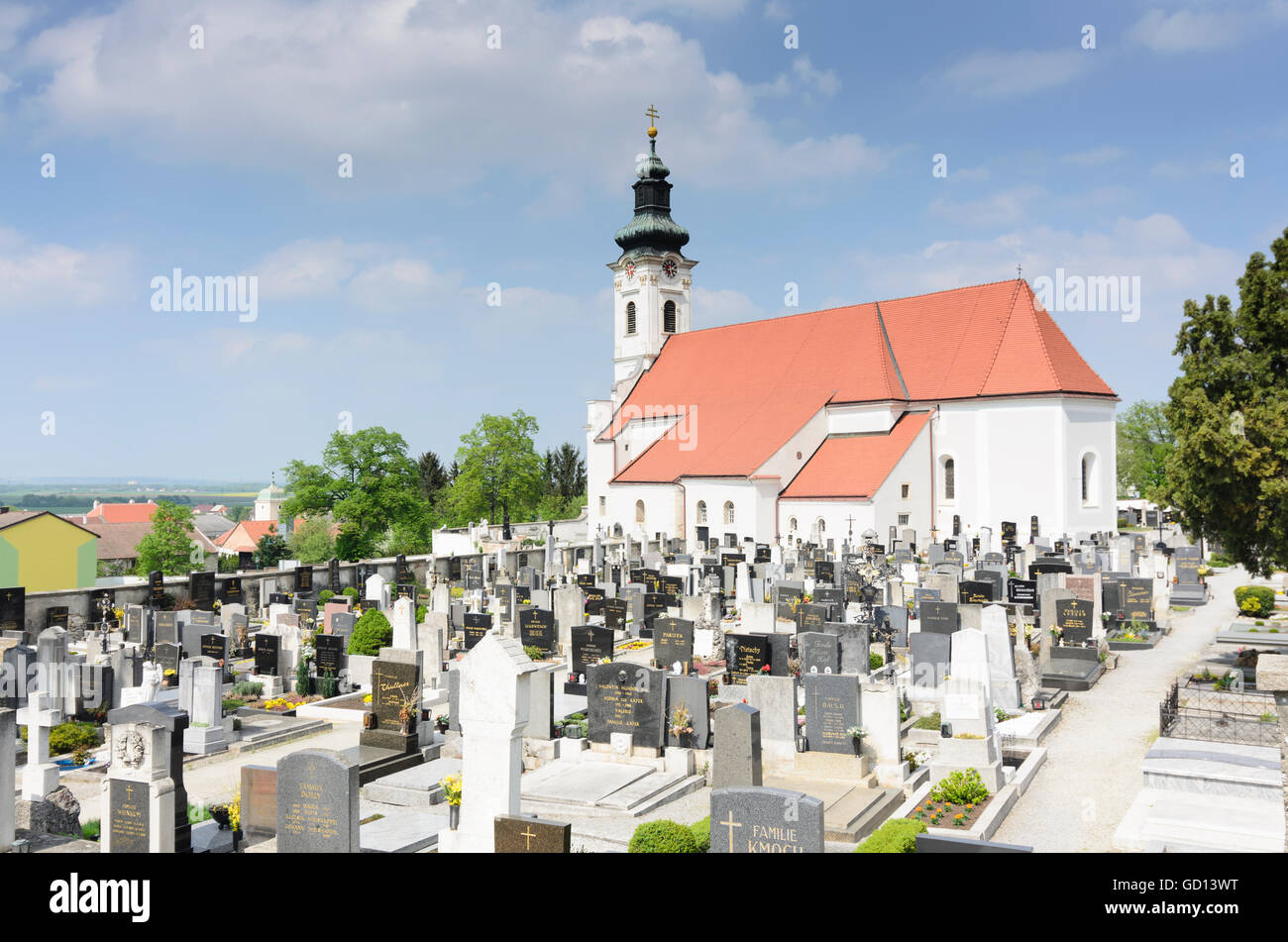 Mannersdorf am Leithagebirge: Martin church and cemetery, Austria, Niederösterreich, Lower Austria, Donau Stock Photo
