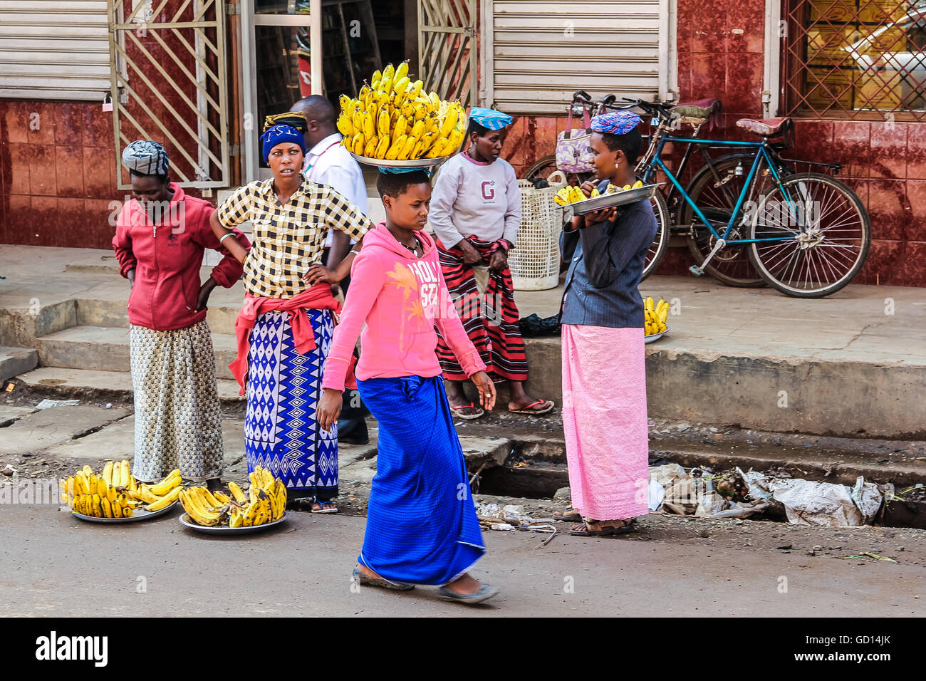 Black africans hi-res stock photography and images - Alamy