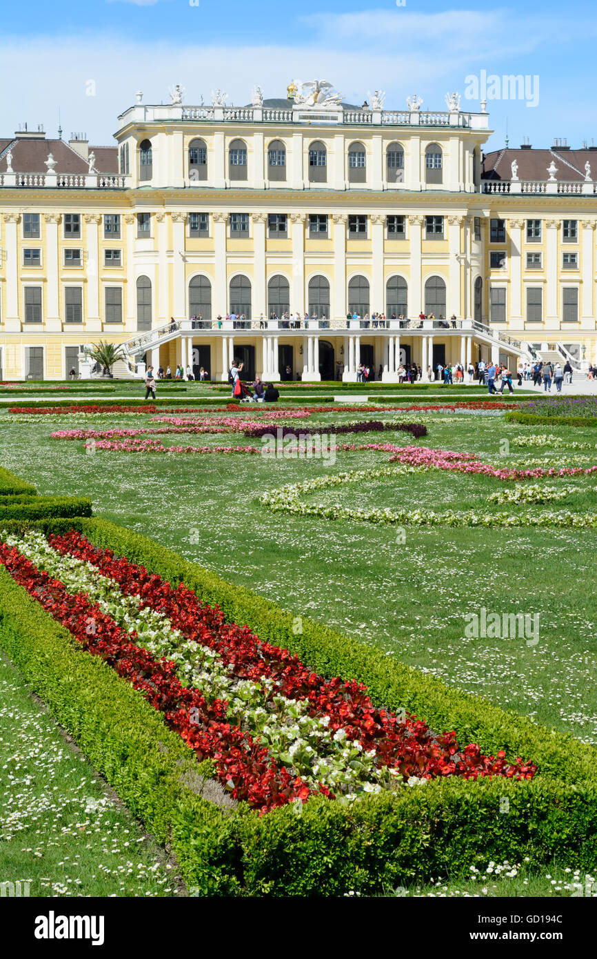 Wien, Vienna: Schönbrunn Palace: Castle, Austria, Wien, 13. Stock Photo