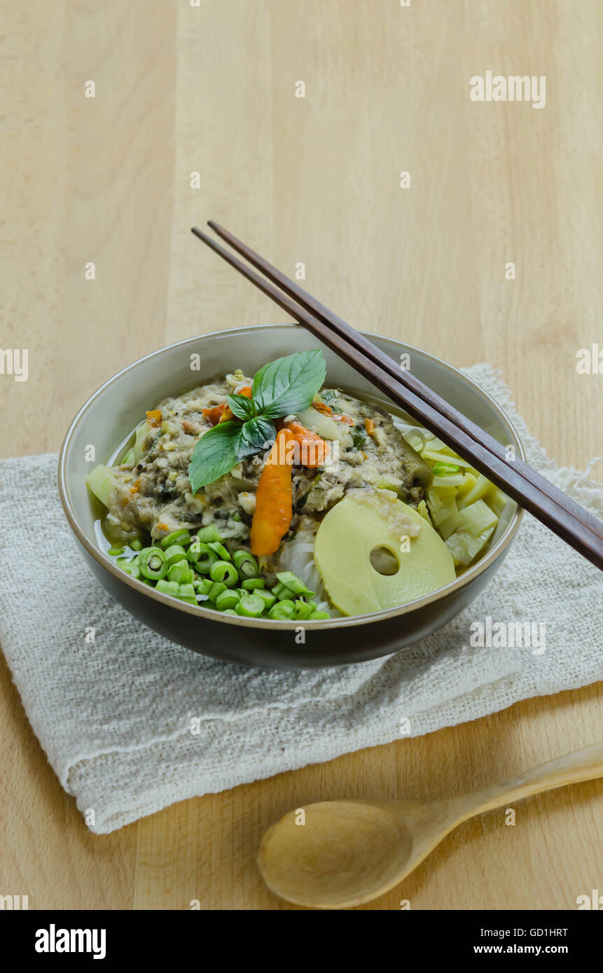 Thai rice vermicelli with spicy curry and vegetables Stock Photo Alamy