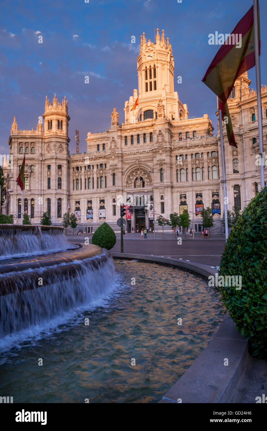 Plaza de Cibeles Palace (Palacio de Comunicaciones), Plaza de Cibeles, Madrid, Spain, Europe Stock Photo