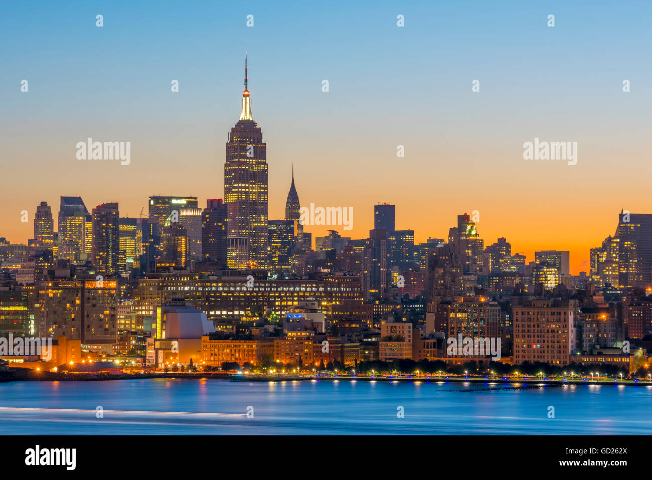 New York skyline with Midtown, Manhattan and Empire State Building viewed across Hudson River, New York, USA Stock Photo