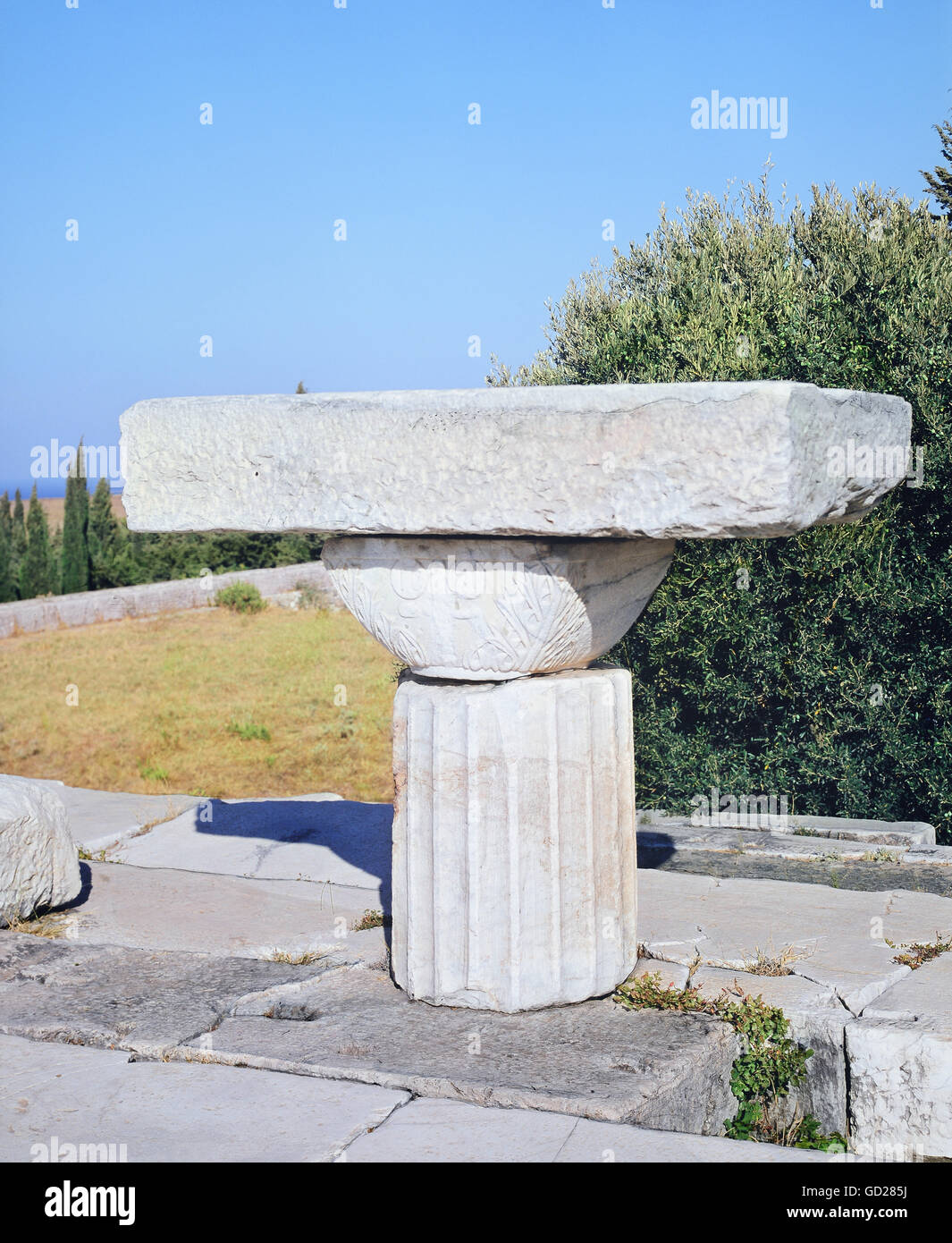 religion, Christianity, altars, early Christian altar on the upper terrace of the Asclepius sanctuary, Cos, Greece, trimmed marble mensa, composite with ancient channeled pillar stump with a Byzantine capital of the 2nd and 3rd century AD, Additional-Rights-Clearences-Not Available Stock Photo