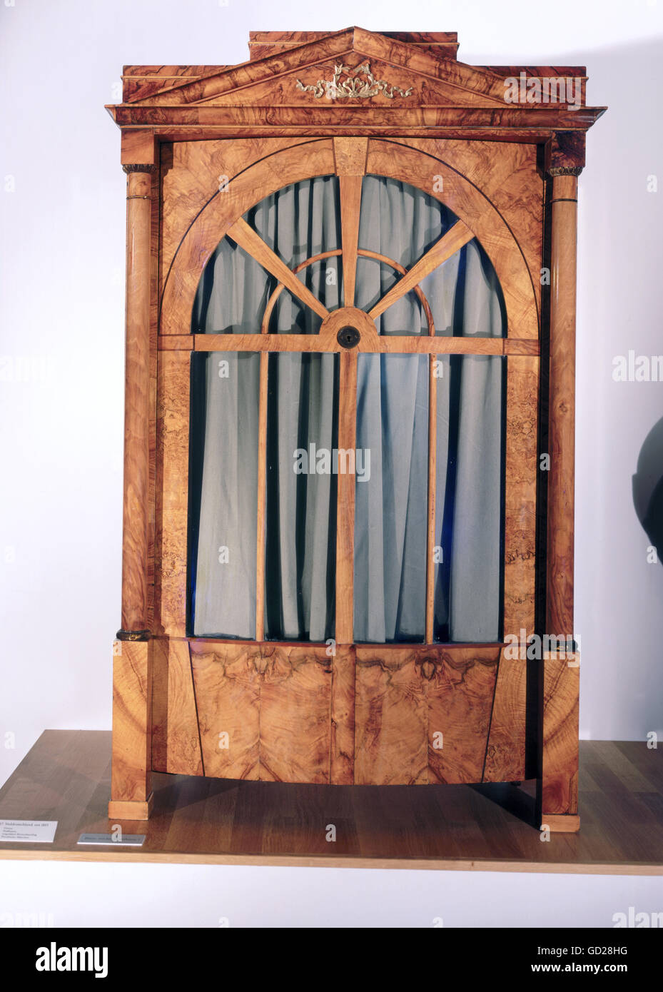 habitation, furniture, display walnut wood, South Germany