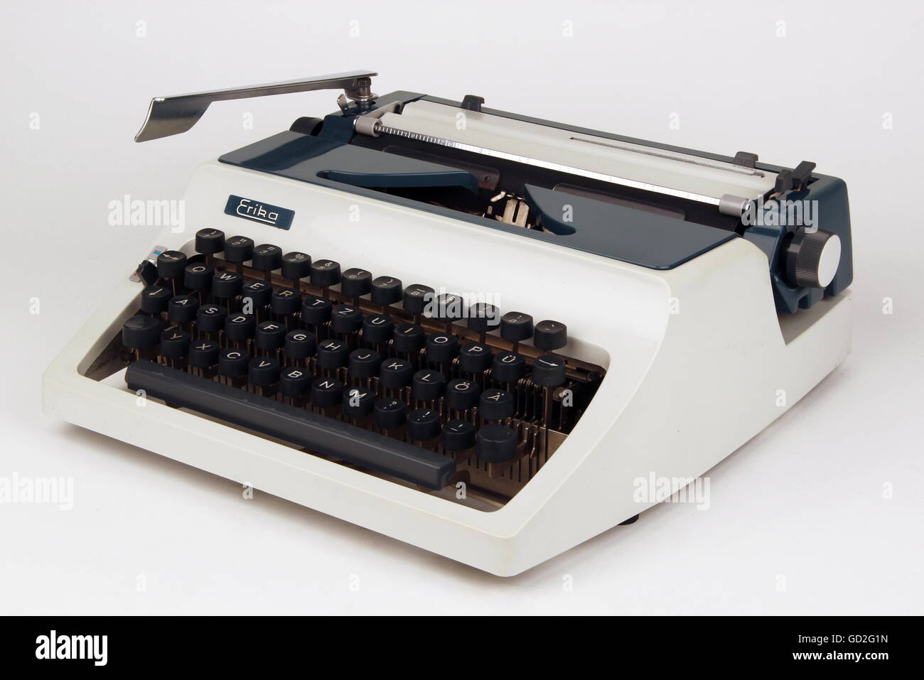 office, portable typewriter 'Erika 32', design: Juergen Peters, Gerhard Schoene, made by: VEB Schreibmaschinenwerk Dresden, East-Germany, 1966, Additional-Rights-Clearences-Not Available Stock Photo