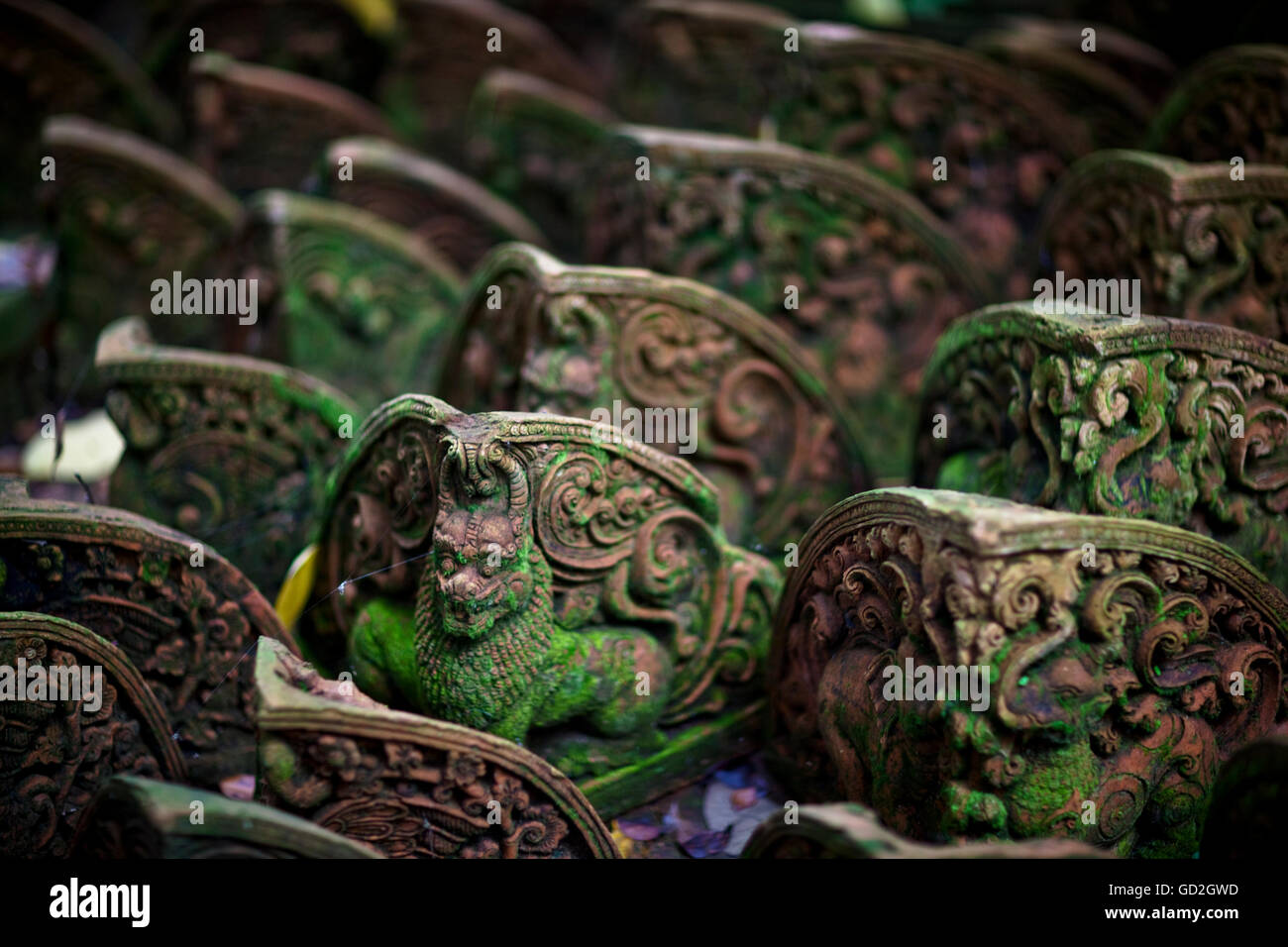 Thailand chiang mai statue at terra cotta factory hires stock