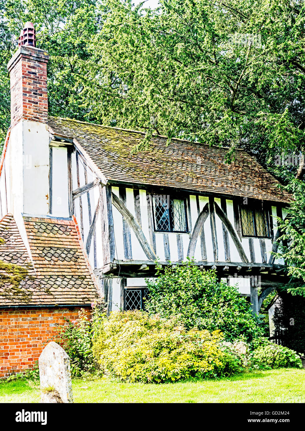 Hartfield (East Sussex) medieval Gate House at the church St Mary the Virgin, Stock Photo