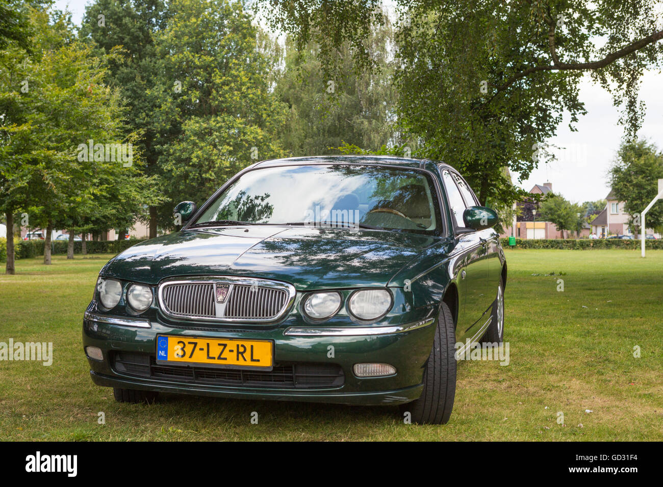 Rover 75 car exterior color green Stock Photo - Alamy