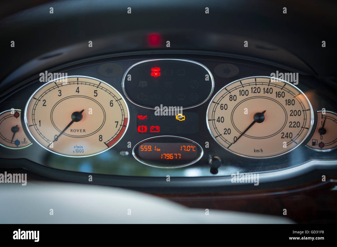 Rover 75 car interior with speedometer and tachometer Stock Photo