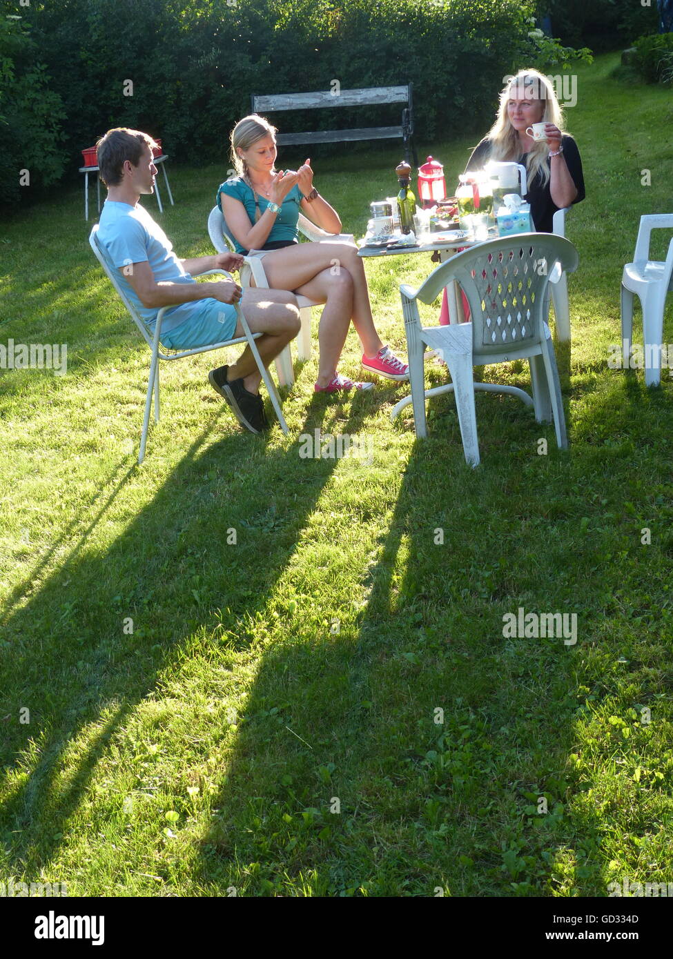 Happy summer picnic hi-res stock photography and images - Alamy