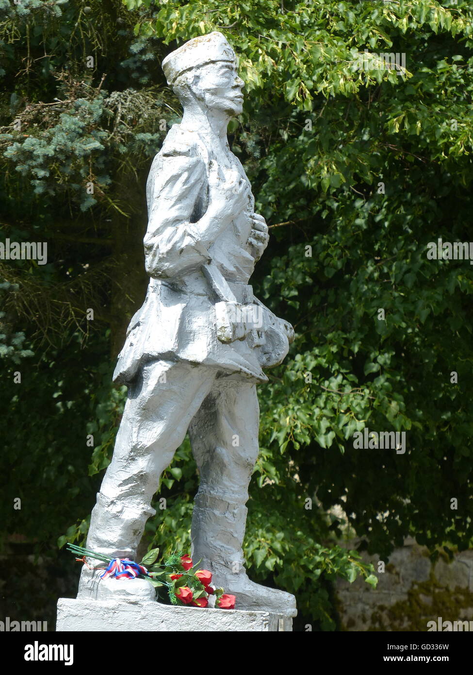 Red Army soldier statue with flowers, liberated parts of Czechoslovakia in 1945 Stock Photo